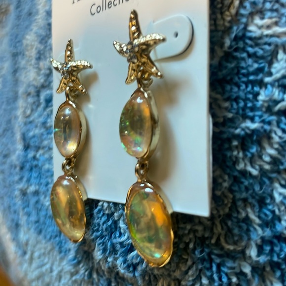 🌟 Starfish Opal Moonstone earrings gold stud dangle NWT - Picture 3 of 6